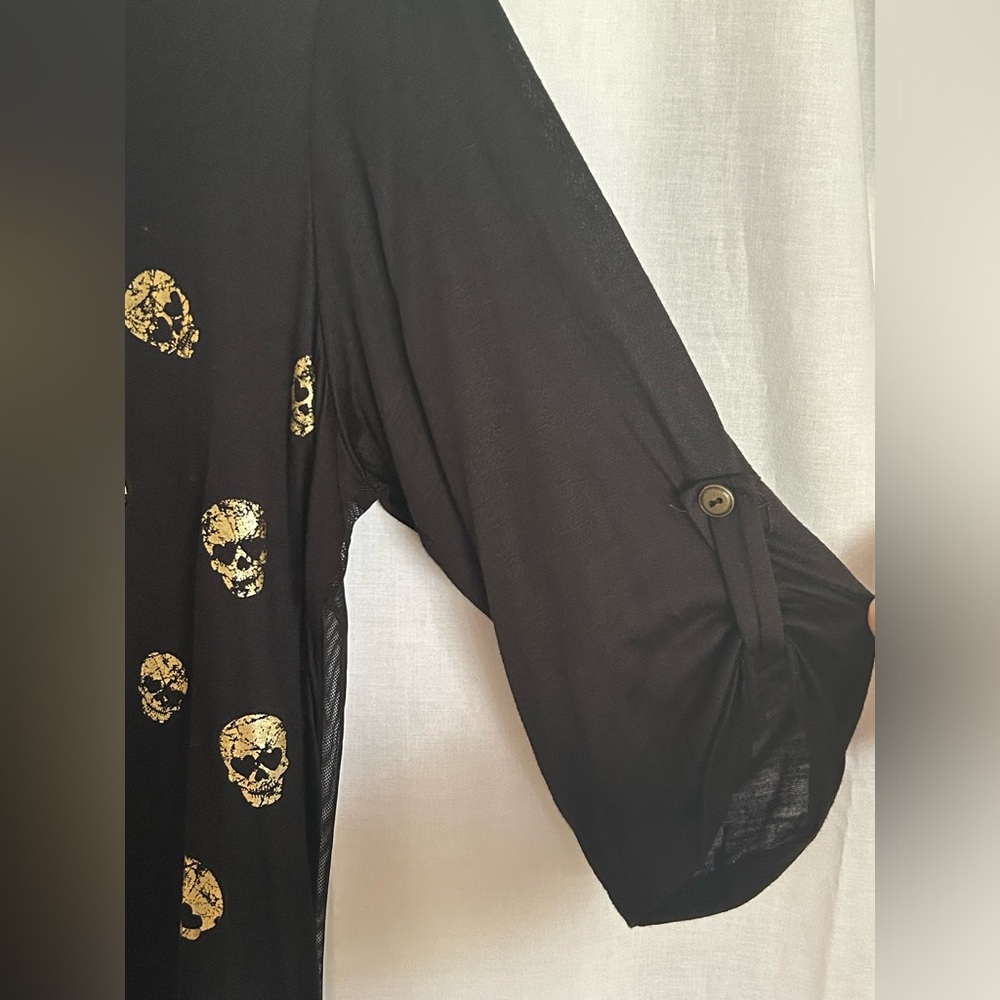 Dots - Black and Gold Skull Graphic Tee 3/4 Sleeve - Picture 3 of 9